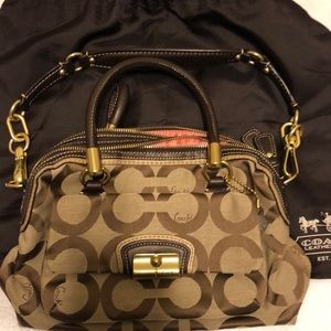 Coach purse. Brand new. Dustbag. Too small 4 me!